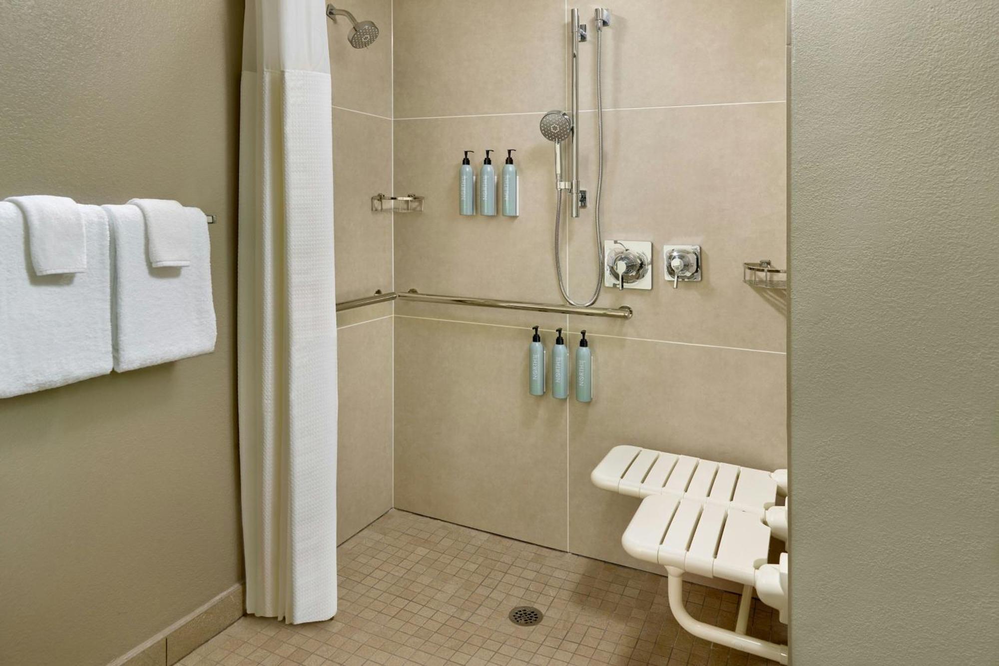 Hotel Courtyard Des Moines West/clive 3*